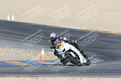 media/Jan-12-2025-CVMA (Sun) [[be1d2b16e3]]/Race 3-Amateur Supersport Middleweight/